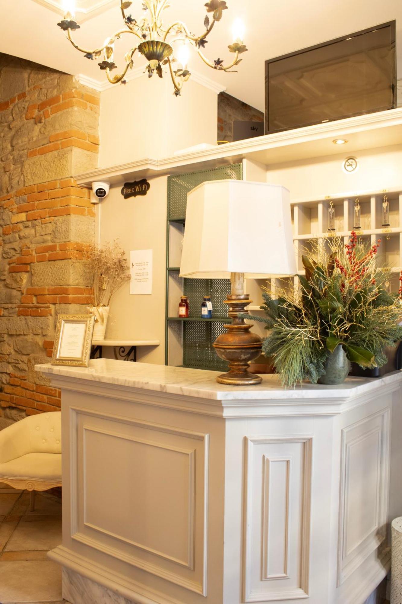 Boutique Hotel Fox'S Inn San Giustino Valdarno Exterior photo